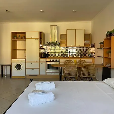 Aventura Kefalonia アパート *